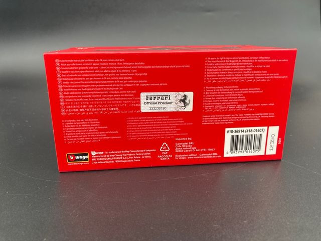 Burago Ferrari Daytona SP3 1/43