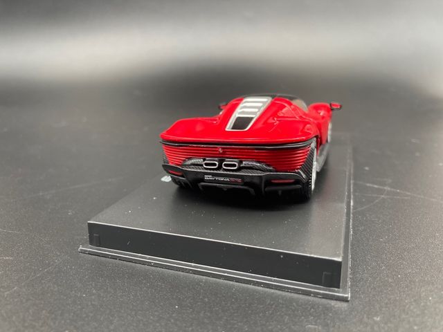 Burago Ferrari Daytona SP3 1/43