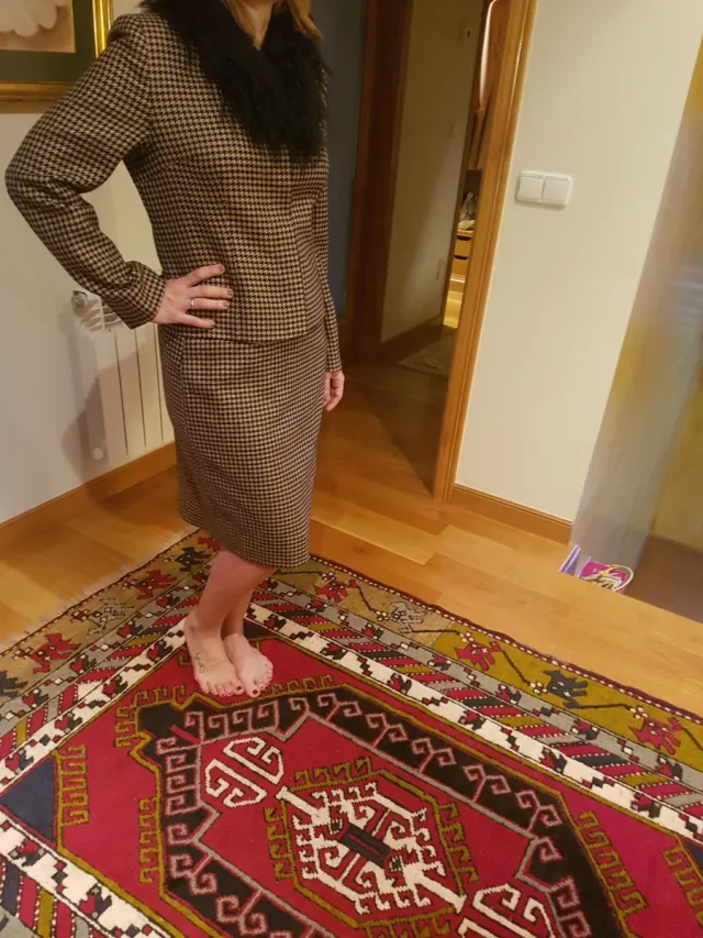 Traje Chaqueta y Falda Caramelo