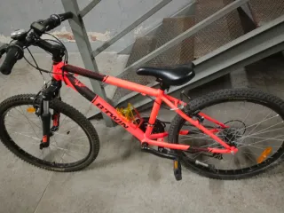 Bicicleta Infantil B'TWIN 24