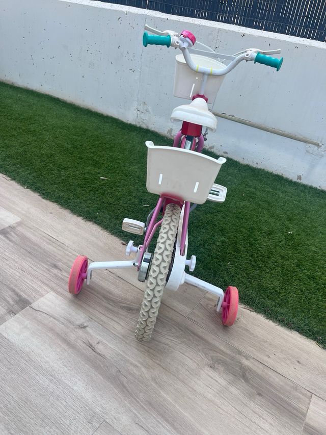 Bicicleta infantil Minnie Mouse 16 pulgadas