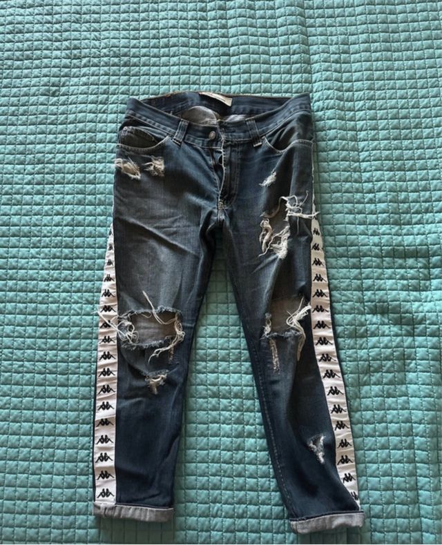 Jeans Kappa Strappati Banda Laterale