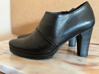 Botines de piel negros mujer