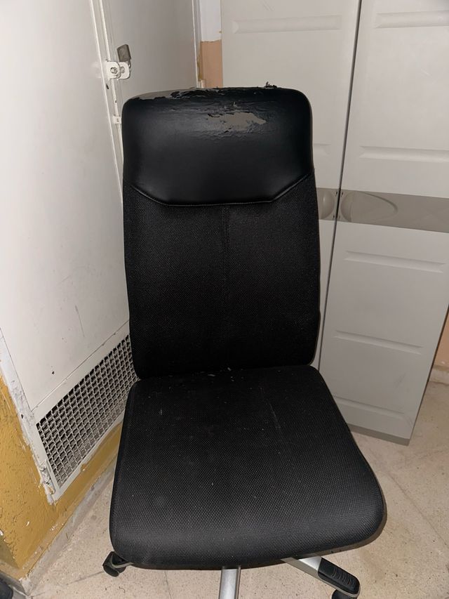 Silla de escritorio negra