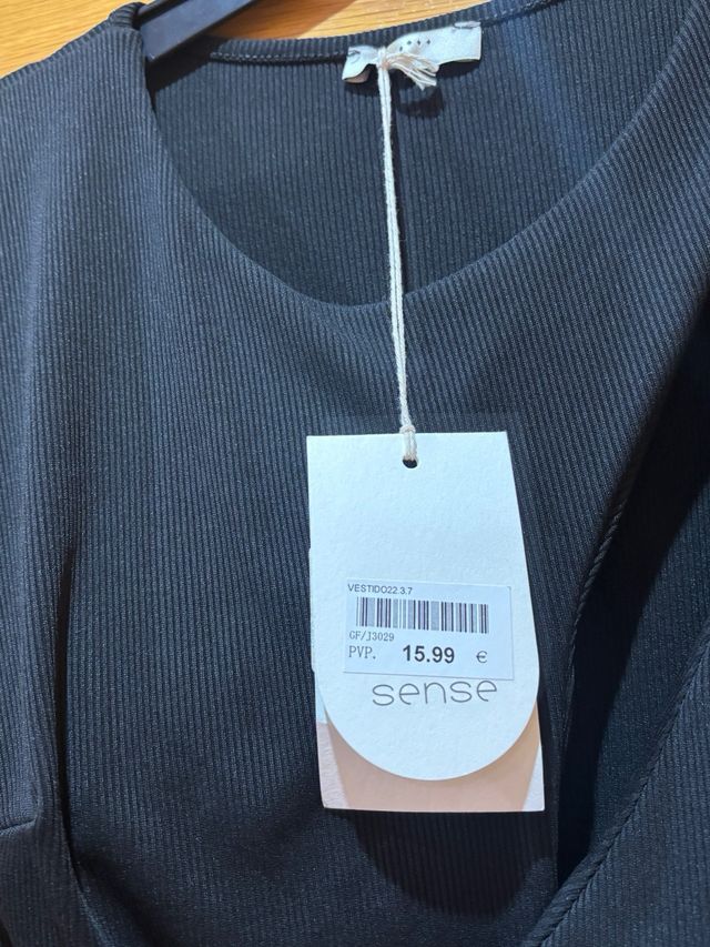 Vestido negro corto S/M sin estrenar con etiqueta