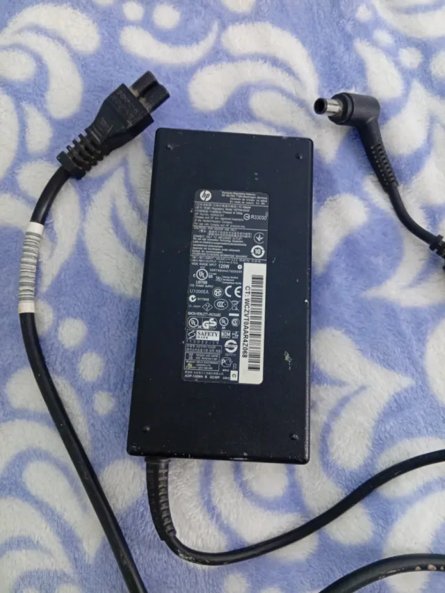 Cargador HP 120W para portátil y ordenador de mesa
