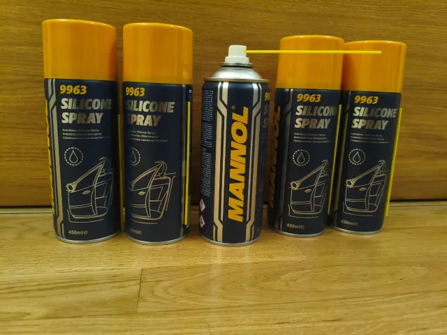 5 Botes Spray Silicona Mannol 9963 de 450ml