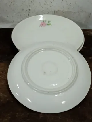 Liquidazione di Natale 3 Piatti di porcellana con