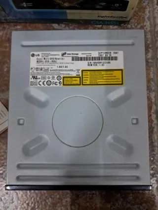 Grabadora DVD y CD LG Interna Super Multi 20x