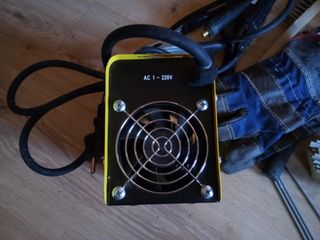 Soldador Inverter Deko