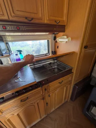 Caravana 4 plazas con avance