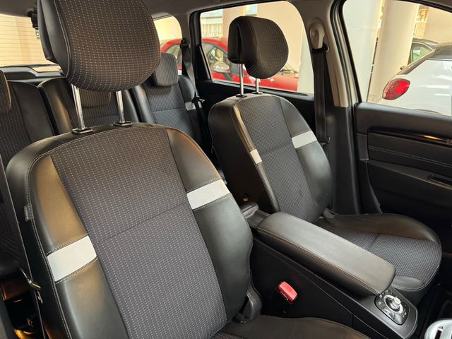 Renault Grand Scenic 2012