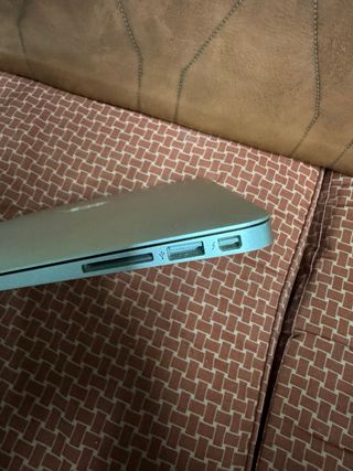 MacBook Air 13 8GB RAM 512GB SSD como nuevo Apple