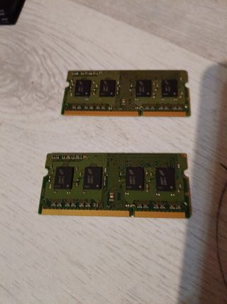 2x 2GB RAM DDR3 Micron MT8JTF25664HZ-1G6M1