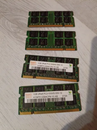 4x Banchi RAM Hynix 1GB DDR2 PC2-5300