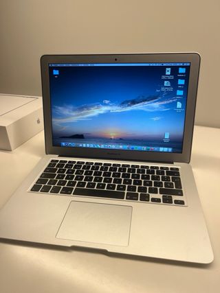 MacBook Air 13 2017 8GB Plata