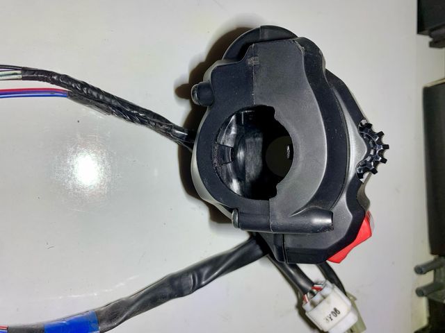 Conmutador Yamaha MT-09