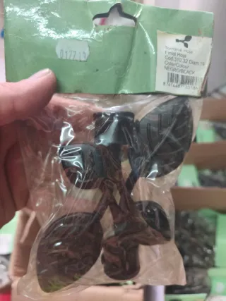 Lote 120 parejas Terminales Cortina Forja