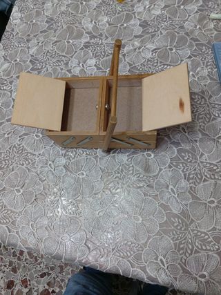 Cassetta cucito legno 2 livelli anni '70