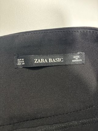 Falda Zara negra elegante