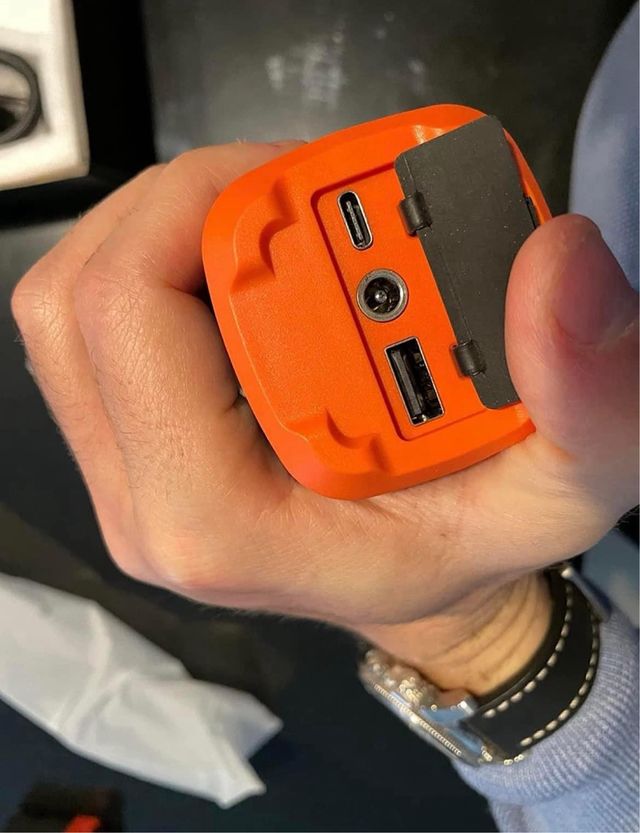 Compressore Aria Portatile 6000mAh