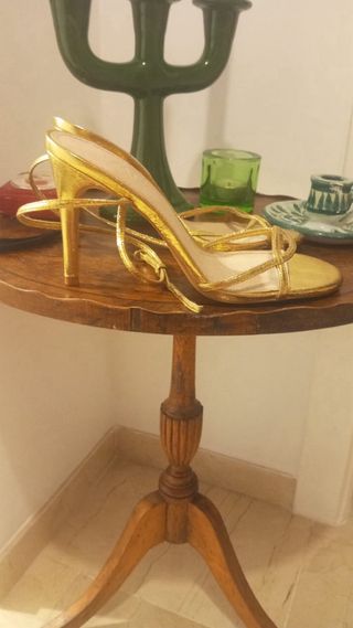 Sandalias Zara Doradas