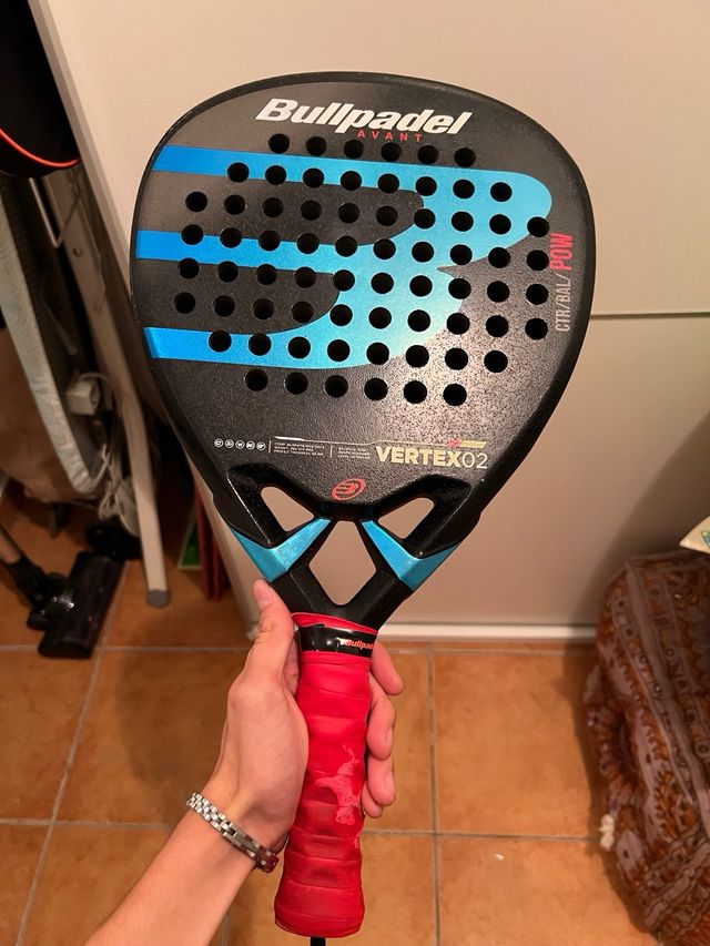 Bullpadel Vertex 02 Avant