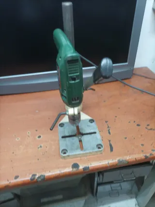 Taladro Bosch CSB 400-2 con soporte