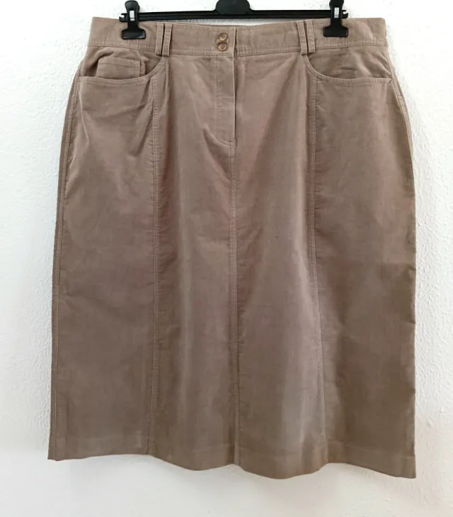 Falda beige piel de melocoton