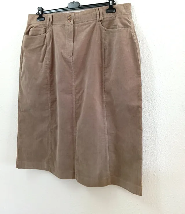 Falda beige piel de melocoton