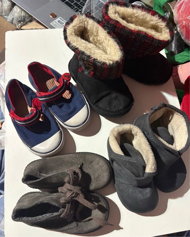 Lote Calzado Niño Talla 22