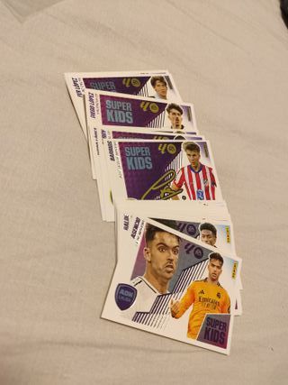 520 Cromos Liga Este 25-26 Todas las ediciones