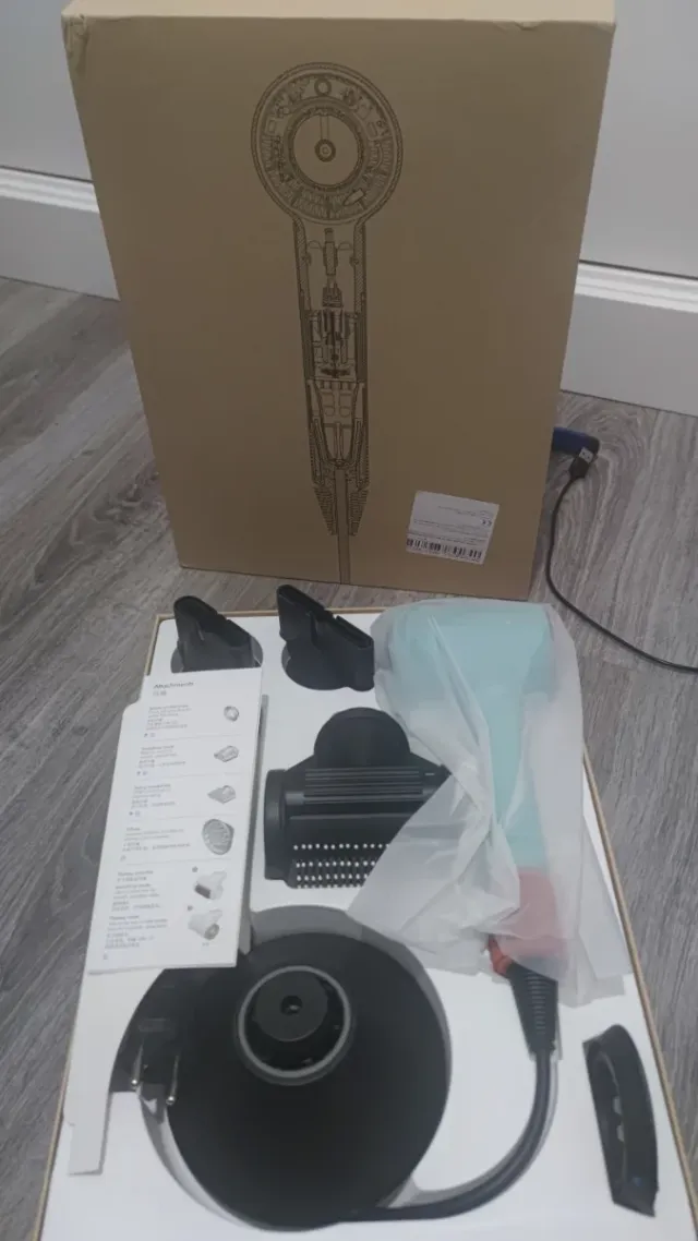 NOVO secador de cabelo não utilizado