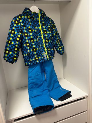 Conjunto Nieve Niñ@ Talla 110-116. 4-6  años.