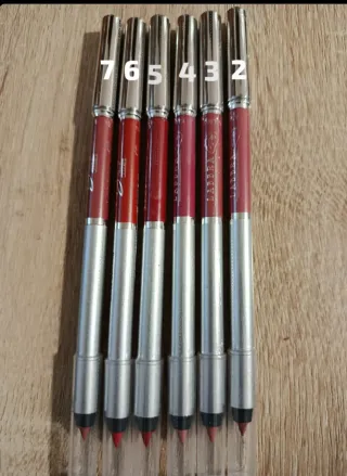 Matite labbra morbide diverse tonalità Bella itali