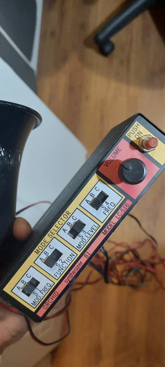 Sirena Coche 12V - Sintetizador LC-516