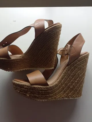 Zapatos de cuña altos de esparto