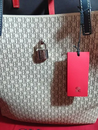 Bolso Carolina Herrera modelo Matryoshka Locked