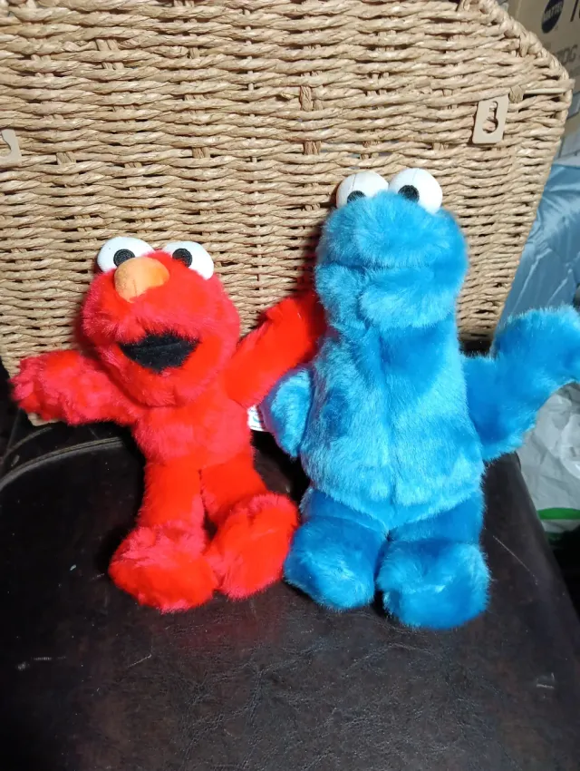 Peluches Barrio Sésamo Elmo y Cookie Monster