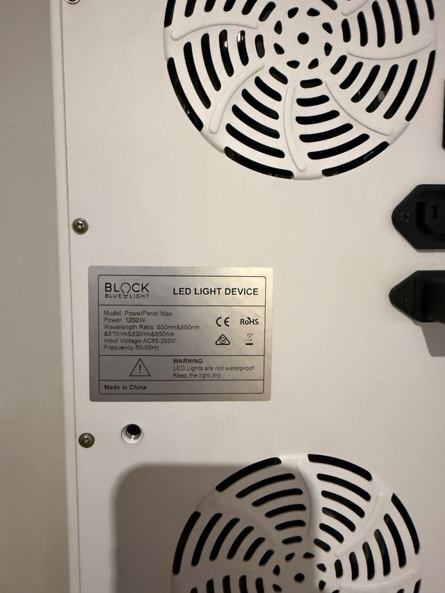 Pannello a luce rossa a infrarossi - Blocca la luce blu