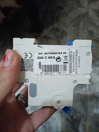 Interruptor Automático CHNT NXB-63 C20