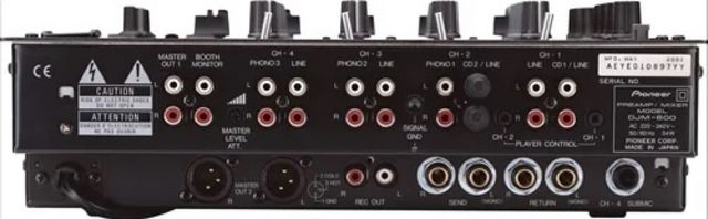 Mesa de mezclas Pioneer DJM-600 Negra