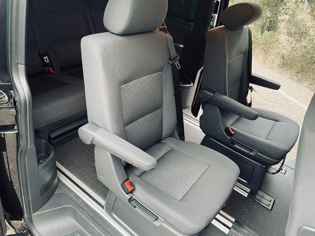 Volkswagen Multivan TDI 175 libro rev full extras