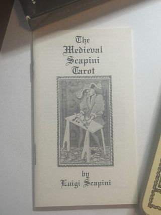 Libro y Tarot Scapini