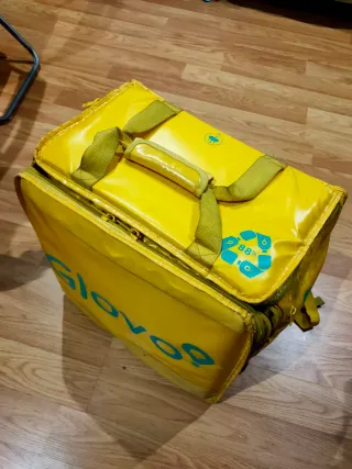 Mochila Glovo Amarilla