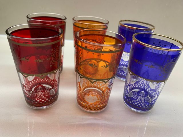 Teiera Bodum con bicchieri marocchini