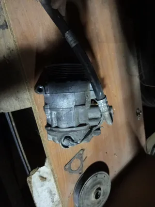 Compresor A/A Mercedes Clase C W204