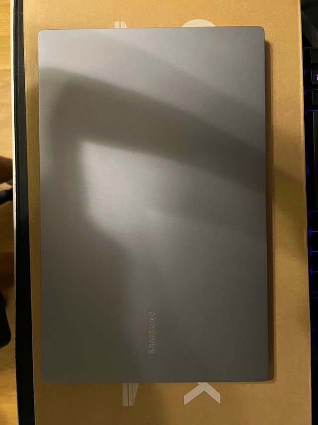 Portátil Samsung Galaxy Book 4 Plata