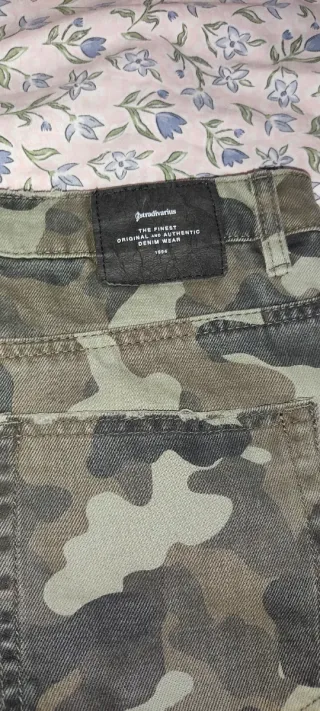 Falda Stradivarius Camuflaje