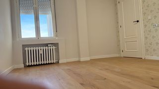 3 habitaciones, salón, 2 baños cocina calefacción